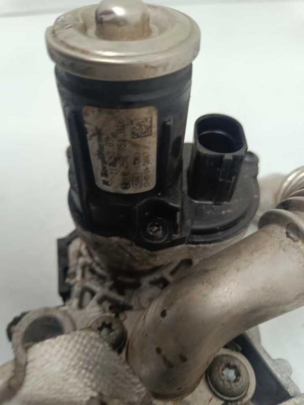 VANNE-EGR VW POLO 6R/ SEAT IBIZA 4/ SKODA FABIA 2 / ROOMSTER 1.2TDI CFW - Vue 2